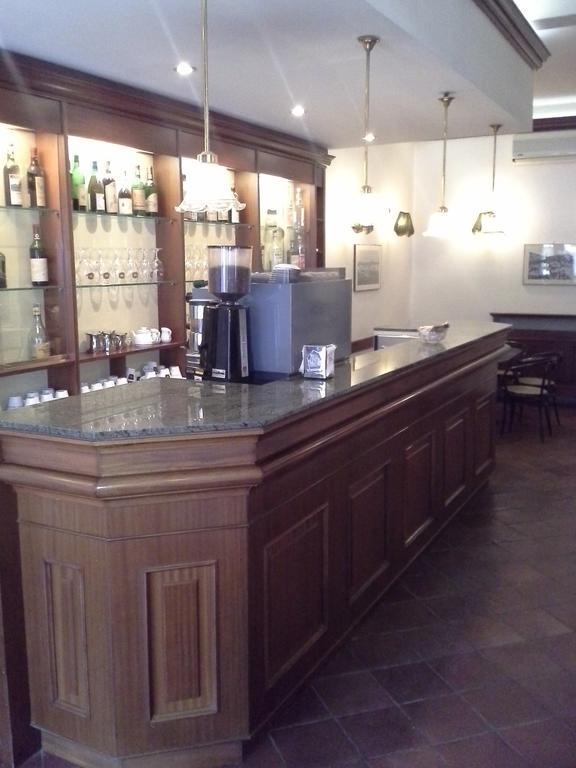 Albergo Italia Di Nardi Renzo & C Snc ปอจจิบองซี ภายนอก รูปภาพ