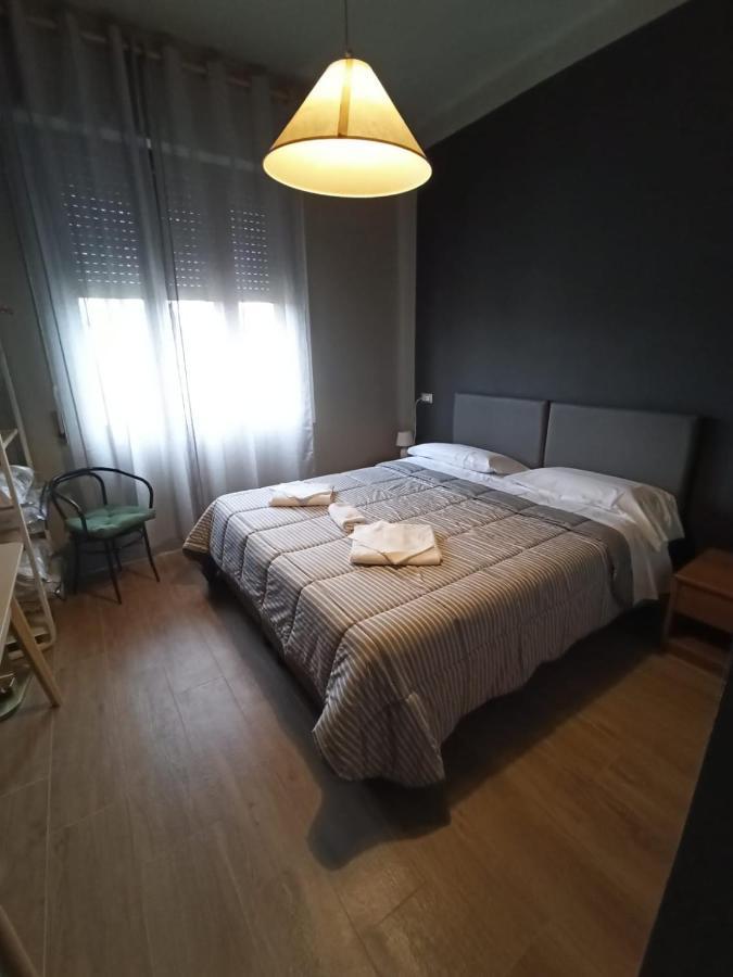Albergo Italia Di Nardi Renzo & C Snc ปอจจิบองซี ภายนอก รูปภาพ